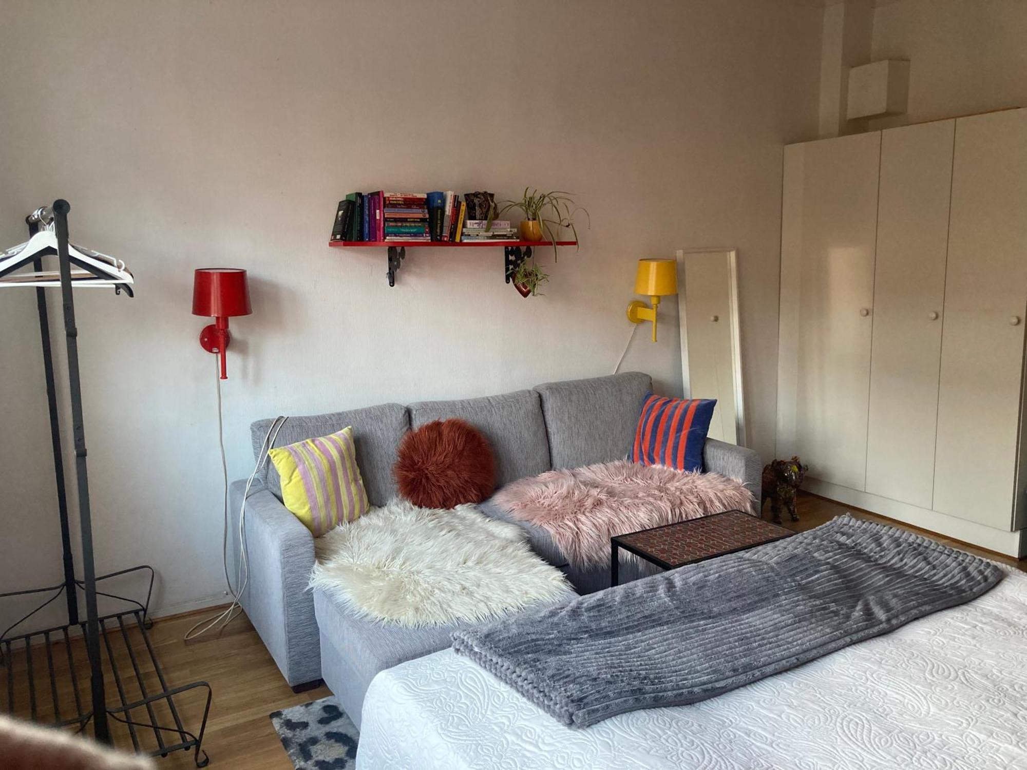 Rum Med Eget Badrum Och Stort, Delat Koek,Centralt I Malmoe A Room In An Apartment, Own Bathroom And Kitchen Shared With A Family Exteriör bild